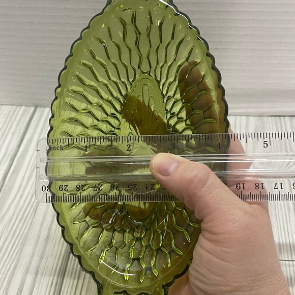 Vintage 1960’s Green Indiana Glass Handled dish - Picture 5 of 5